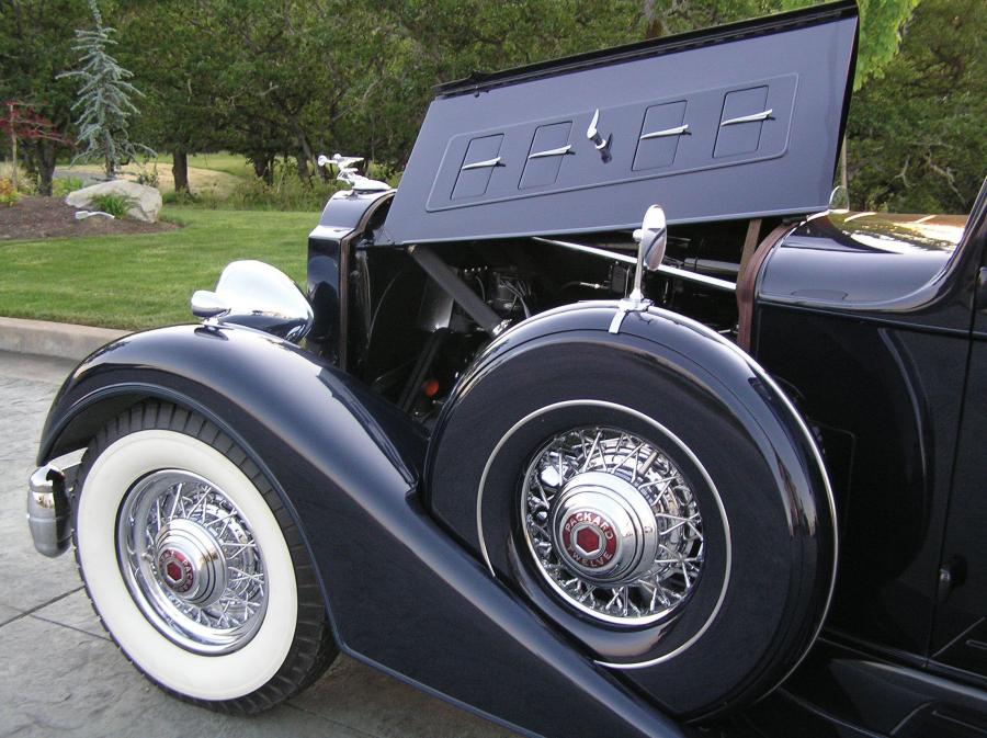  Packard Twelve Model 1107 Formal Sedan 1934 года  (фото 6 из 9)